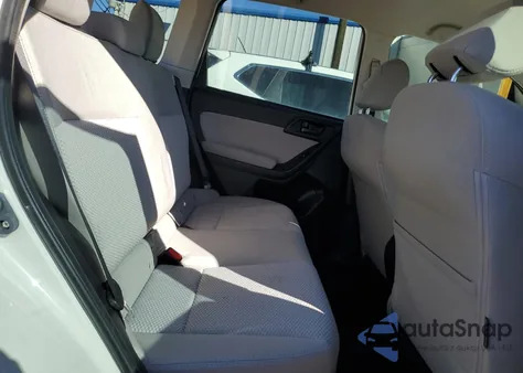 2015 Subaru Forester 2.5I z USA, uszkodzony, nr VIN JF2SJABC6FH524073